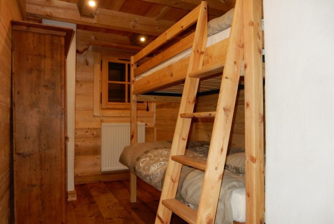 Family chalet for rent on the heights of Megève. - Photo 9