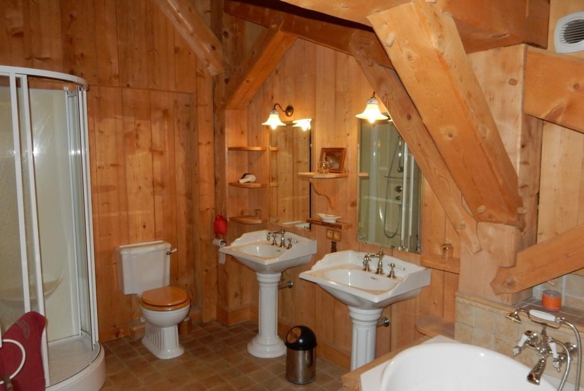 Family chalet for rent on the heights of Megève. - Photo 12