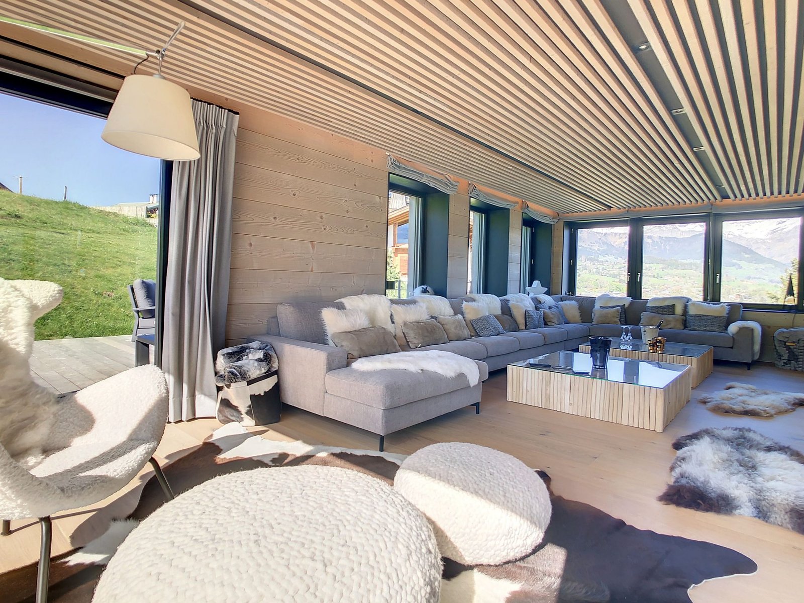 Brand-new chalet for rent in Combloux. – Photo 3 Brand-new chalet for rent in Combloux. - Photo 3