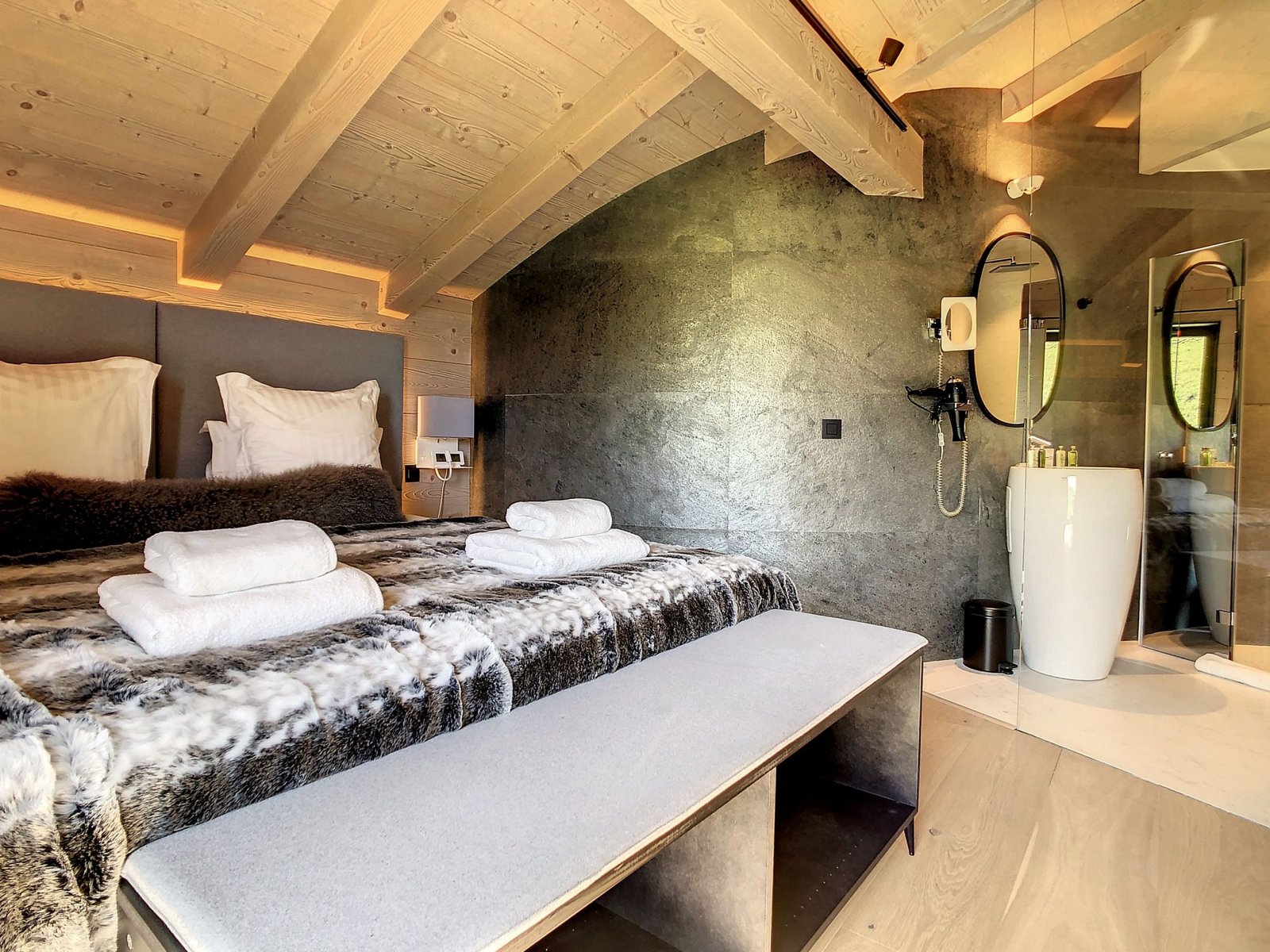 Brand-new chalet for rent in Combloux. – Photo 16 Brand-new chalet for rent in Combloux. - Photo 16