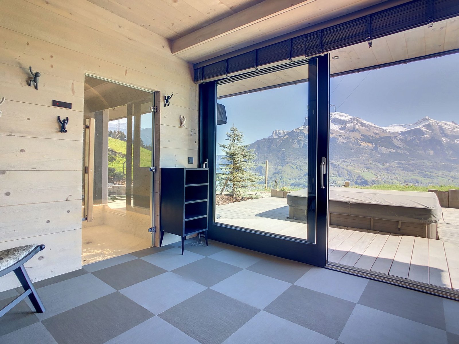 Brand-new chalet for rent in Combloux. – Photo 17 Brand-new chalet for rent in Combloux. - Photo 17