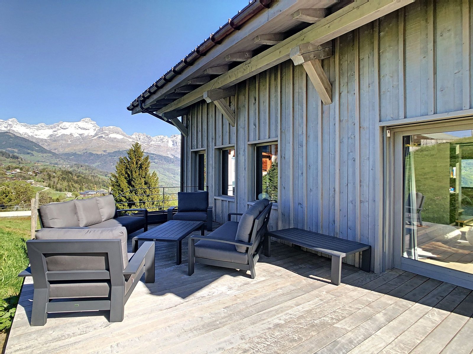 Brand-new chalet for rent in Combloux. – Photo 21 Brand-new chalet for rent in Combloux. - Photo 21