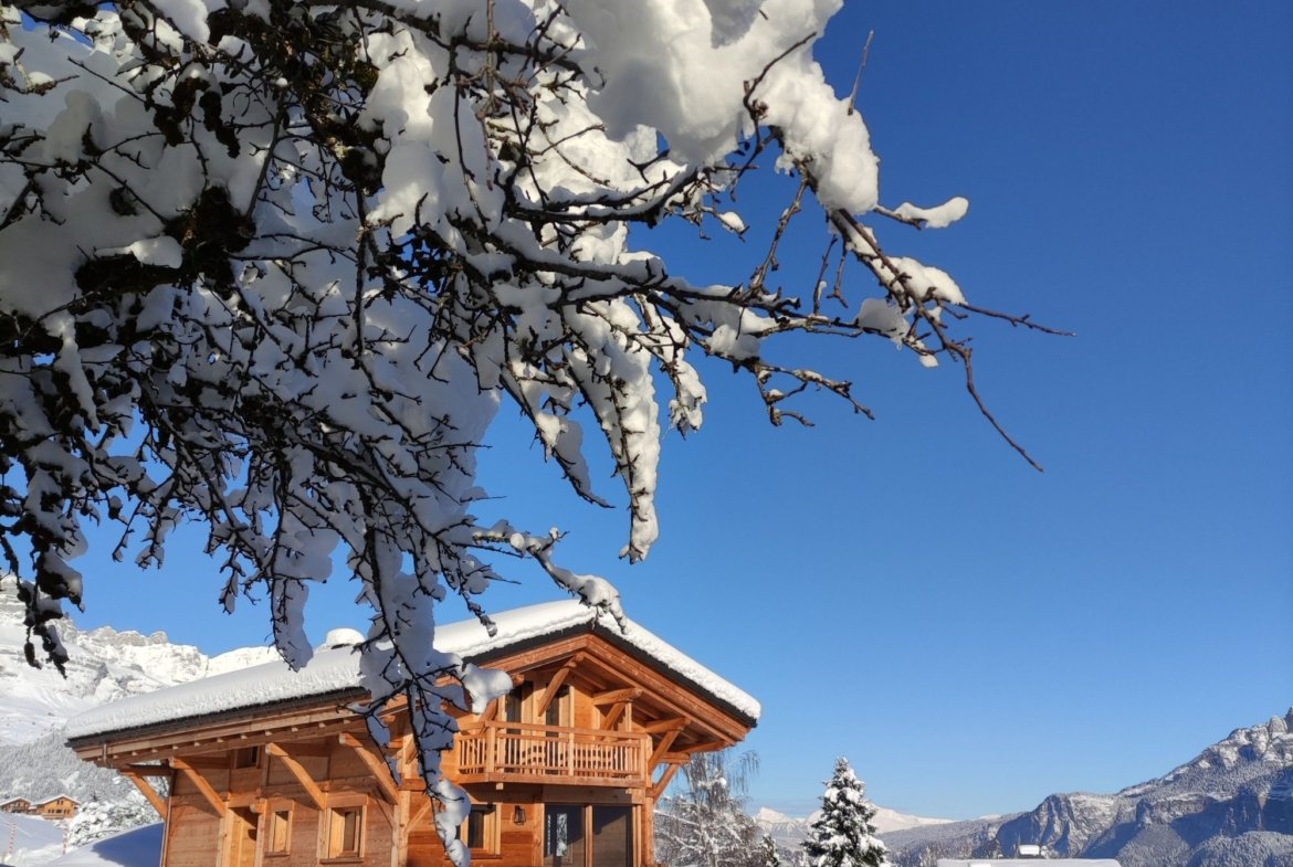 Brand-new chalet for rent in Combloux with an exceptional view. - Photo 2