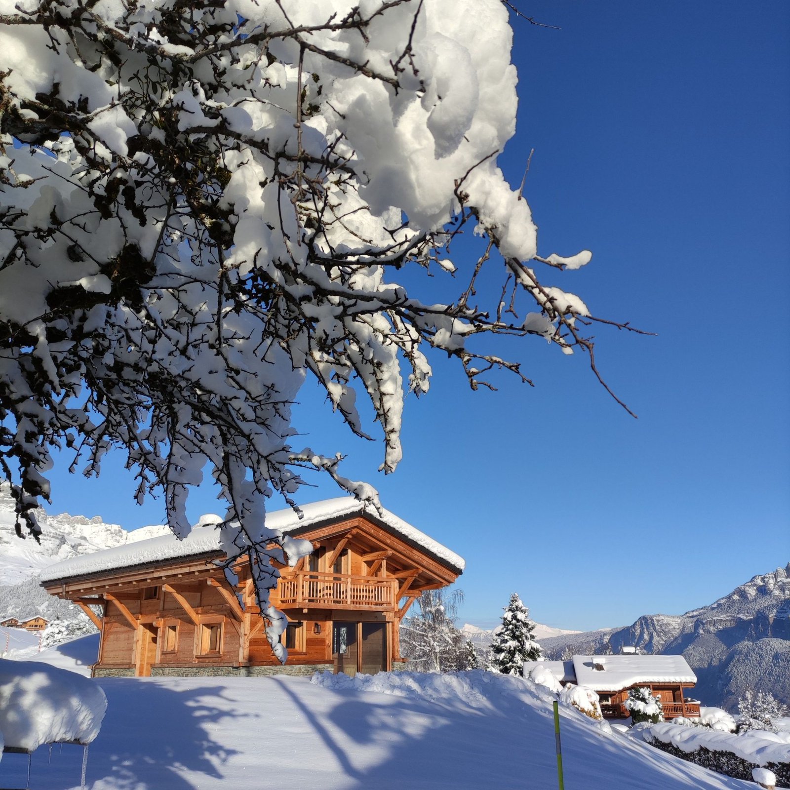Brand-new chalet for rent in Combloux with an exceptional view. – Photo 2 Brand-new chalet for rent in Combloux with an exceptional view. - Photo 2