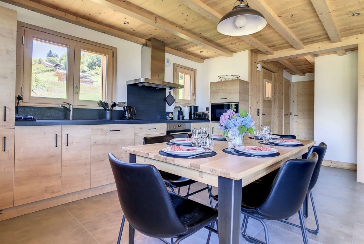 Brand-new chalet for rent in Combloux with an exceptional view. - Photo 3