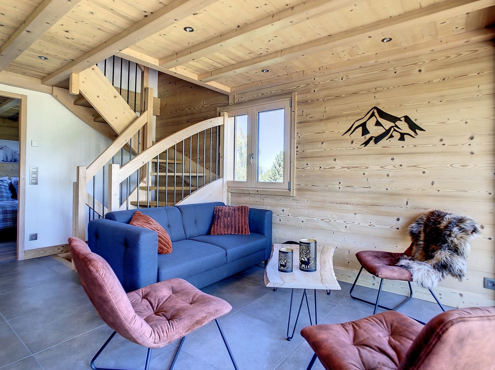 Brand-new chalet for rent in Combloux with an exceptional view. – Photo 5 Brand-new chalet for rent in Combloux with an exceptional view. - Photo 5