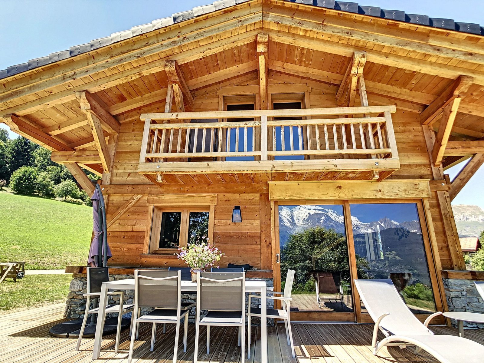 Brand-new chalet for rent in Combloux with an exceptional view. – Photo 12 Brand-new chalet for rent in Combloux with an exceptional view. - Photo 12