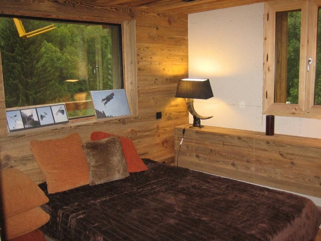 Recent, contemporary chalet for rent in the centre of Flumet. - Photo 6