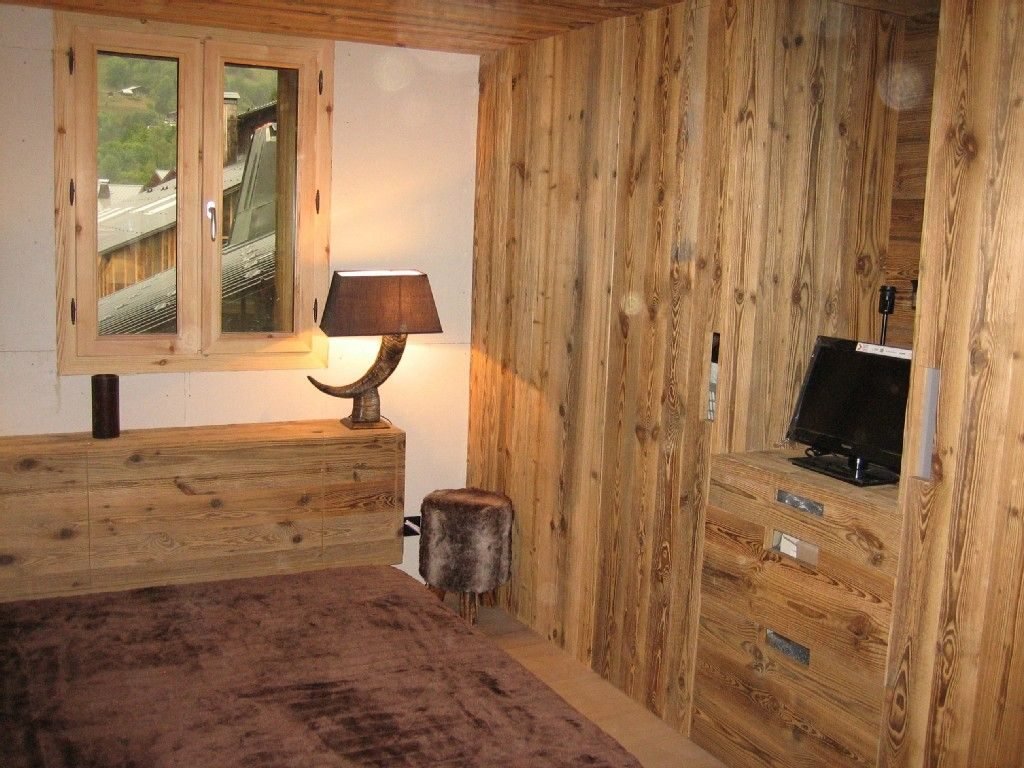 Recent, contemporary chalet for rent in the centre of Flumet. - Photo 7