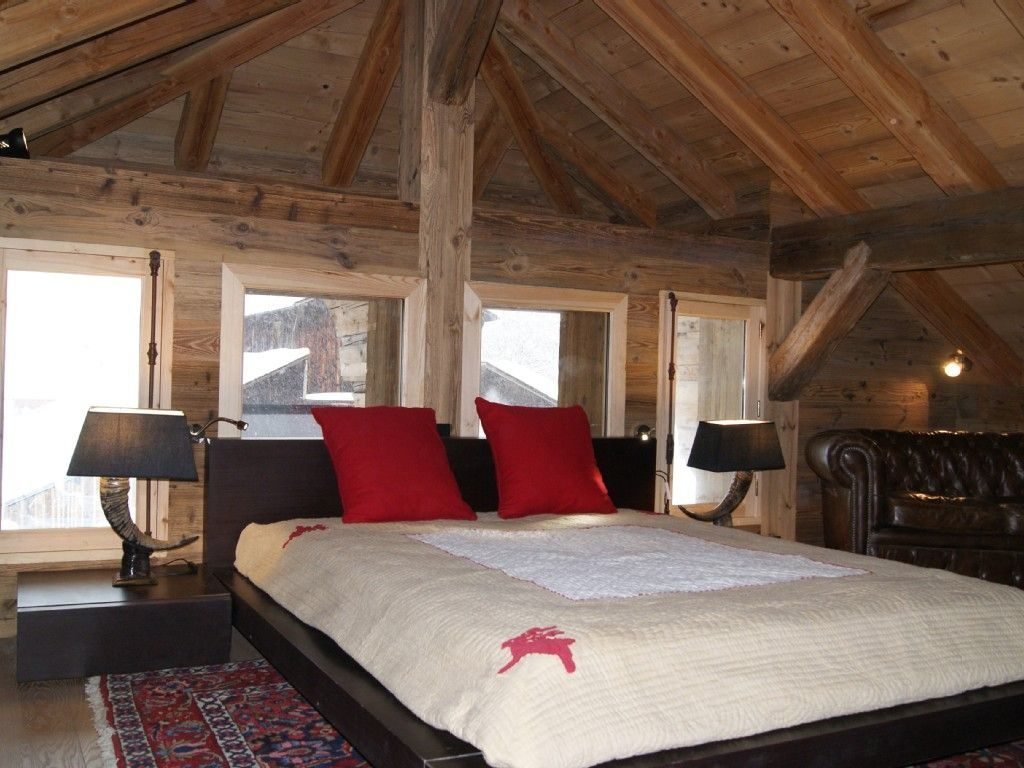 Recent, contemporary chalet for rent in the centre of Flumet. - Photo 9