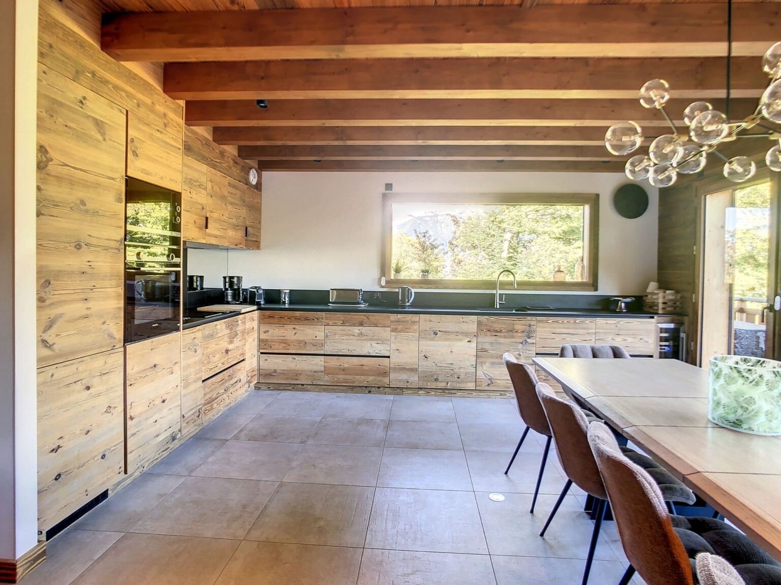 Brand-new half-chalet for rent in Combloux, facing Mont Blanc. - Photo 6
