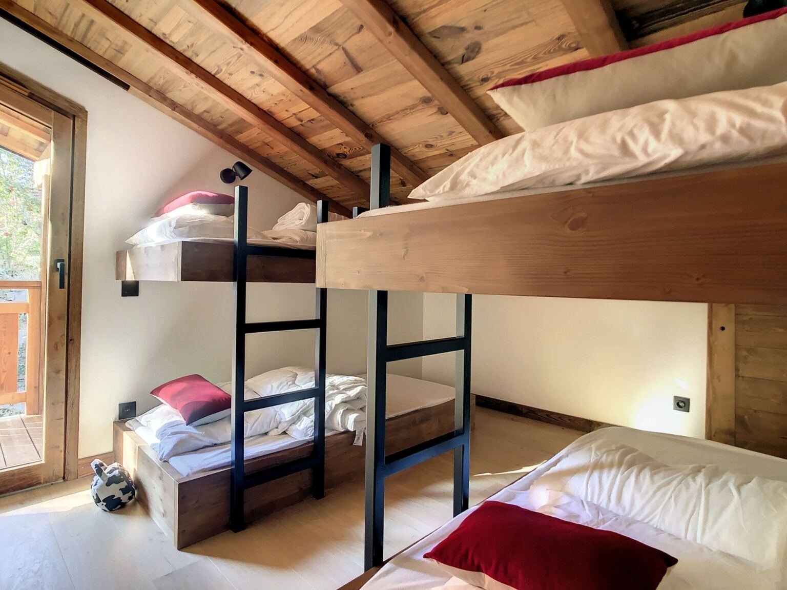 Brand-new half-chalet for rent in Combloux, facing Mont Blanc. - Photo 11