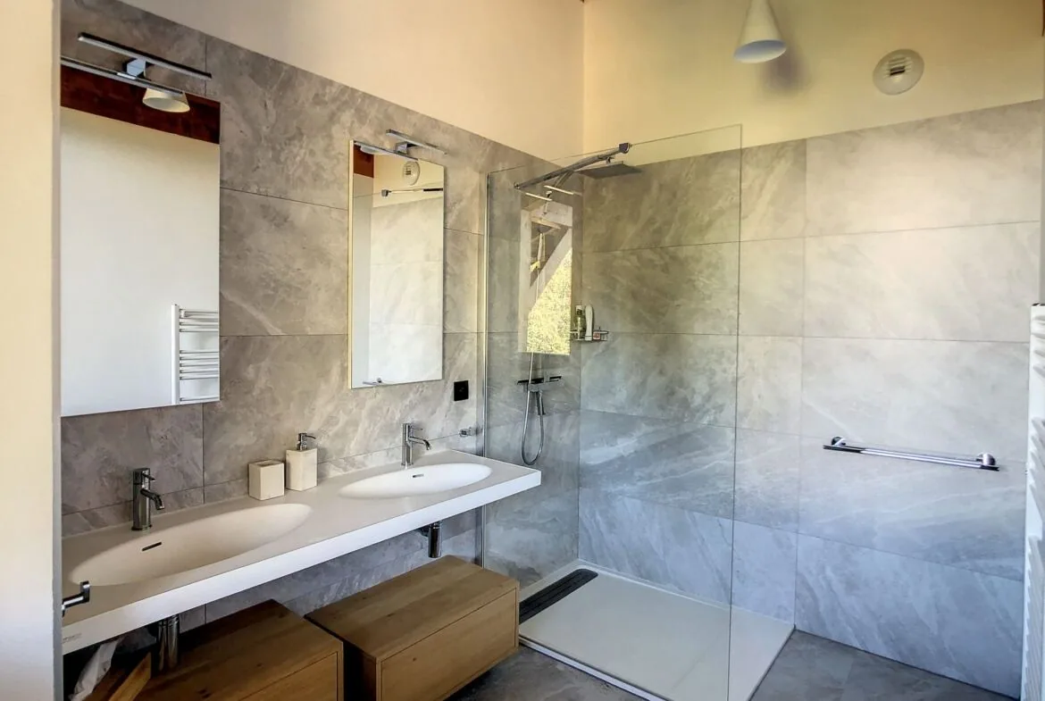 Brand-new half-chalet for rent in Combloux, facing Mont Blanc. - Photo 16