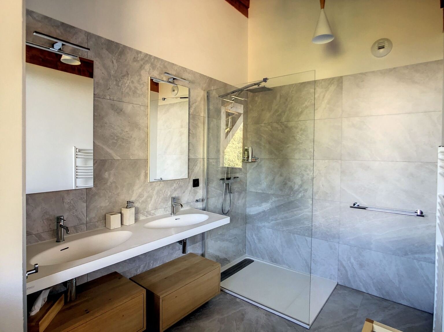 Brand-new half-chalet for rent in Combloux, facing Mont Blanc. - Photo 16