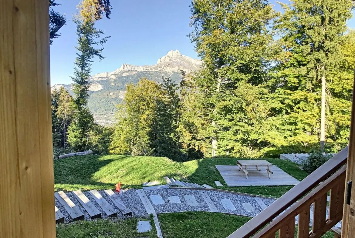 Brand-new half-chalet for rent in Combloux, facing Mont Blanc. - Photo 17