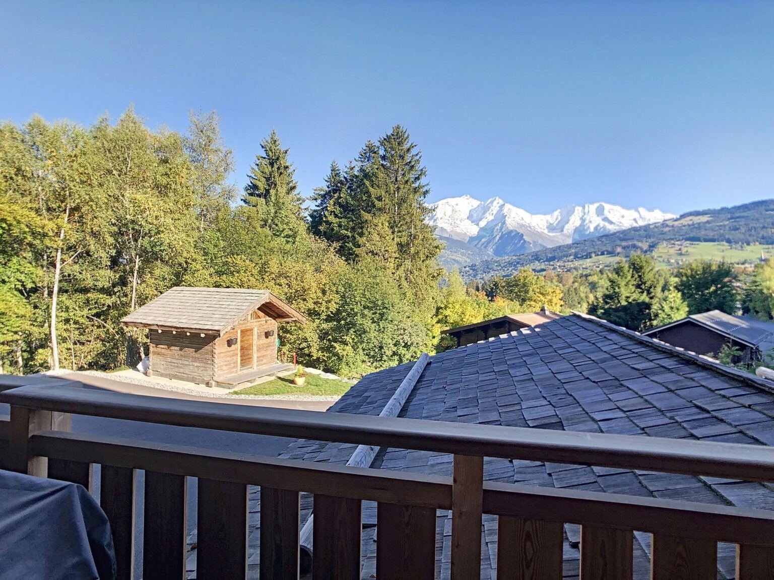 Brand-new half-chalet for rent in Combloux, facing Mont Blanc. - Photo 18