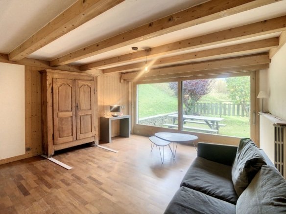 Small chalet for rent for the season, right in the heart of the village of Megève. - Photo 1