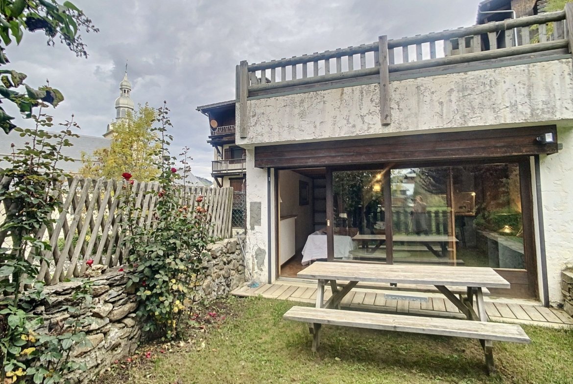 Small chalet for rent for the season, right in the heart of the village of Megève. - Photo 7
