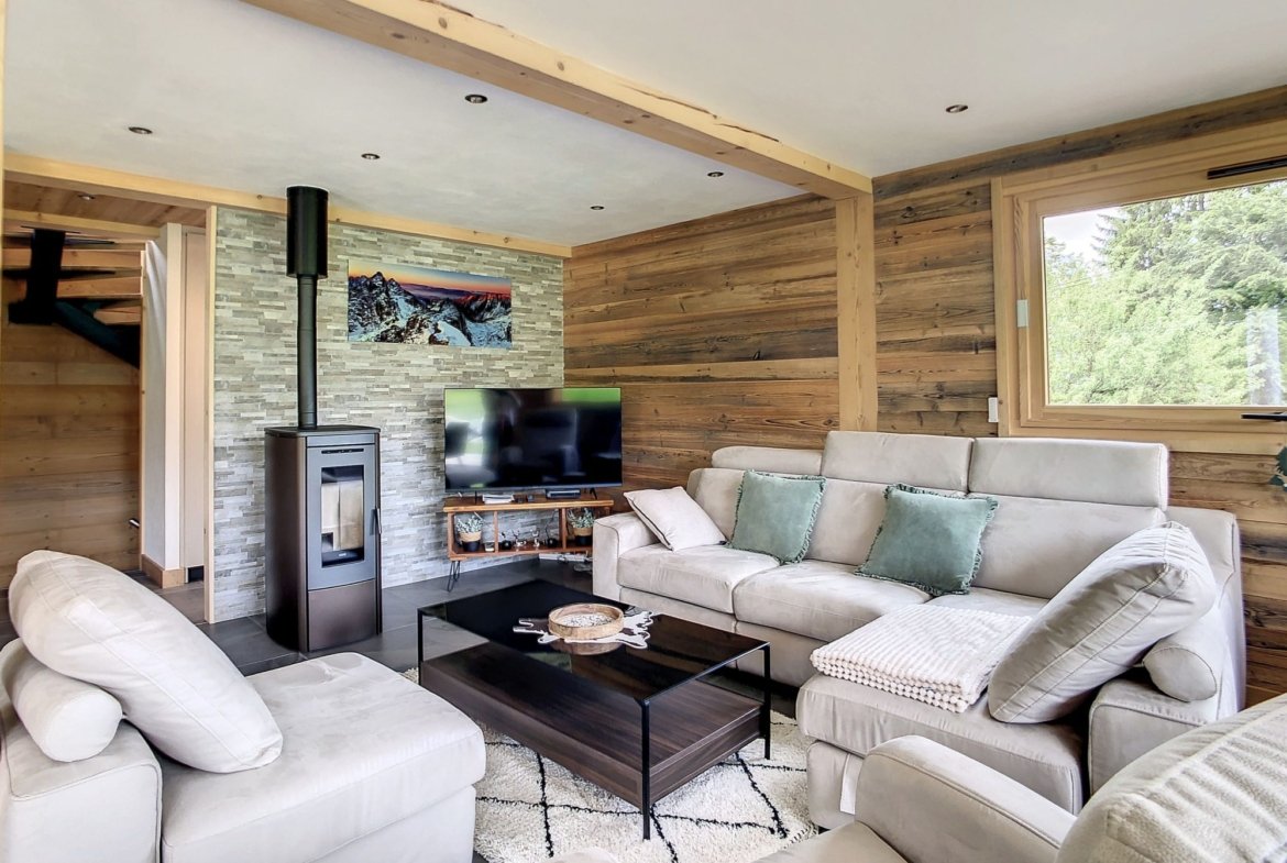 Brand-new chalet for rent in Combloux, facing Mont Blanc. - Photo 3