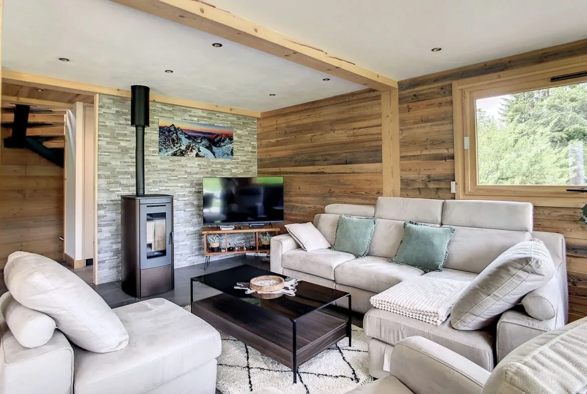 Brand-new chalet for rent in Combloux, facing Mont Blanc. - Photo 3