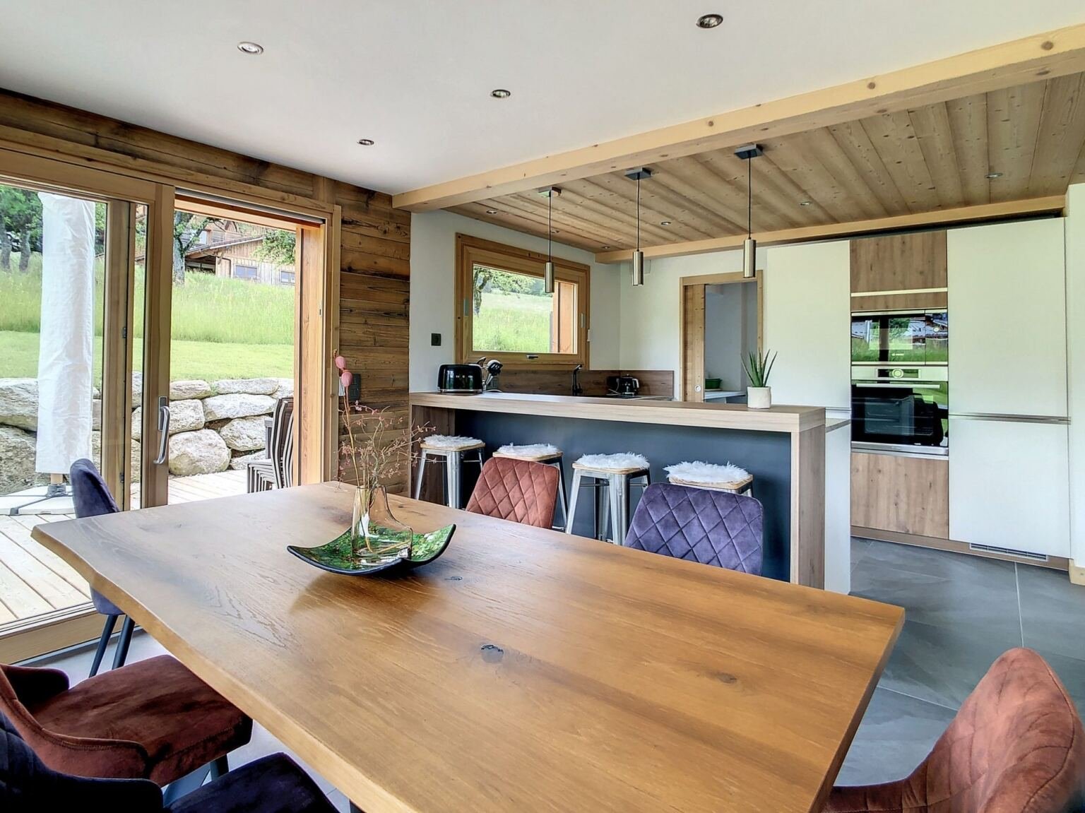Brand-new chalet for rent in Combloux, facing Mont Blanc. - Photo 4