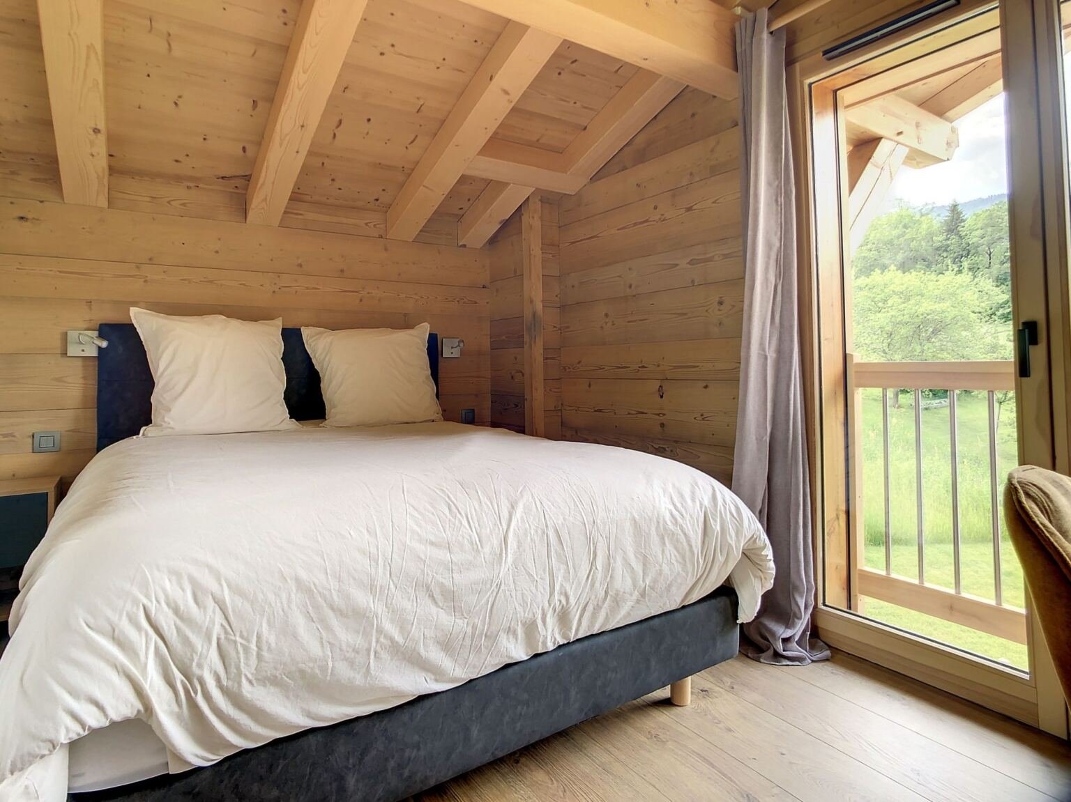 Brand-new chalet for rent in Combloux, facing Mont Blanc. - Photo 7