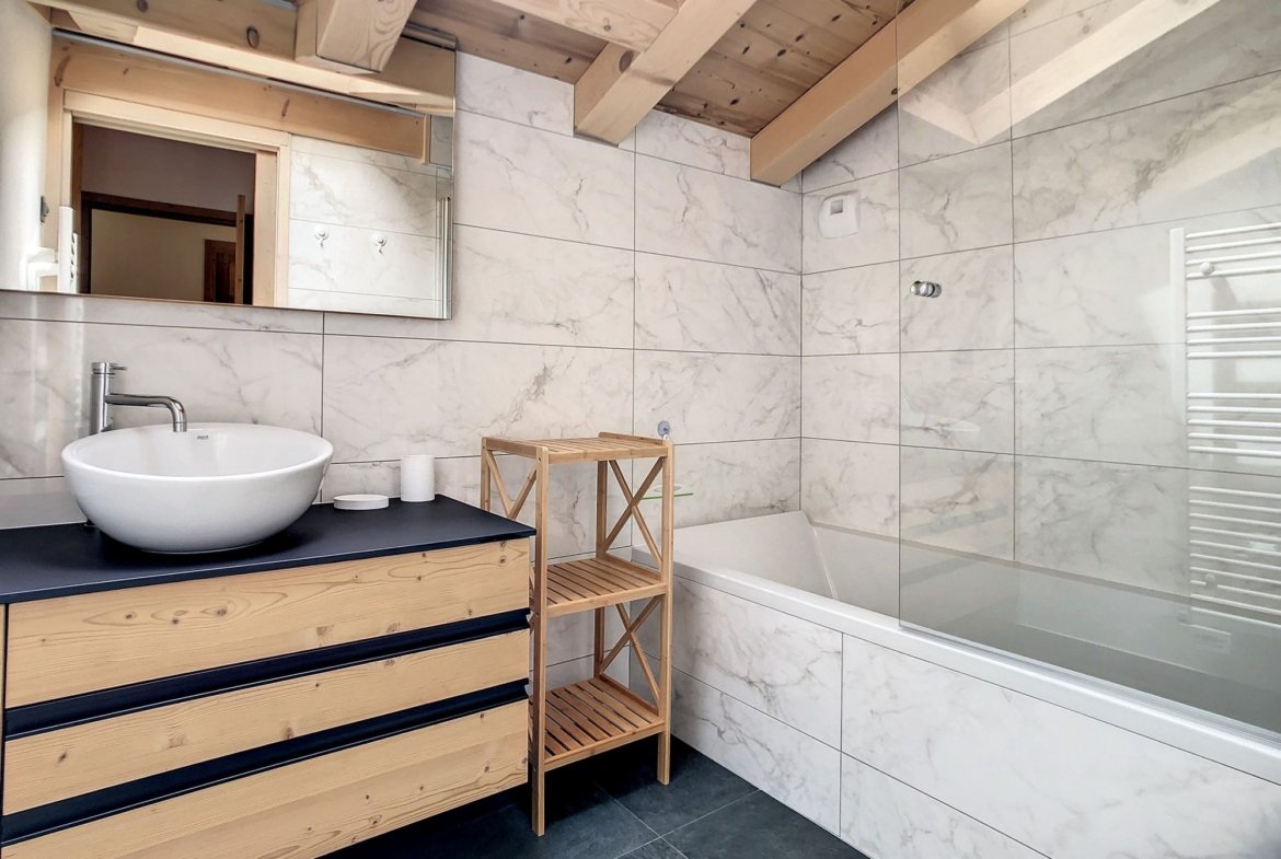 Brand-new chalet for rent in Combloux, facing Mont Blanc. - Photo 8