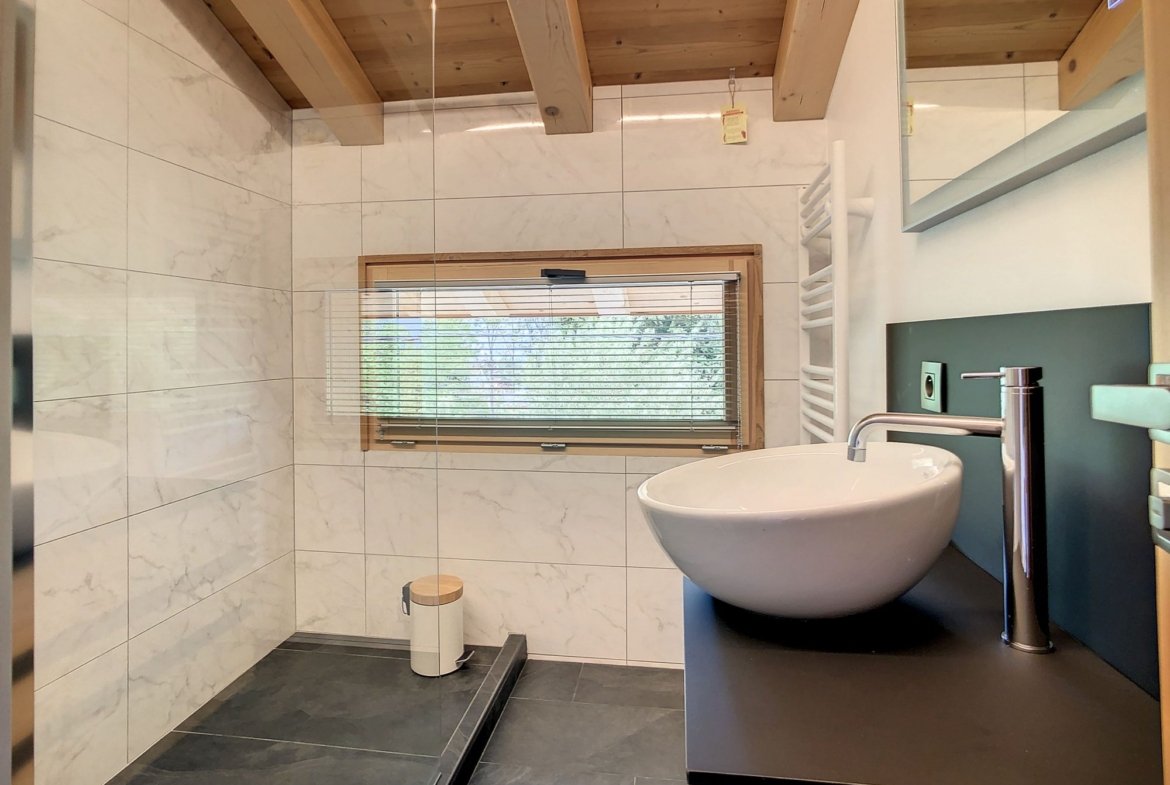 Brand-new chalet for rent in Combloux, facing Mont Blanc. - Photo 11