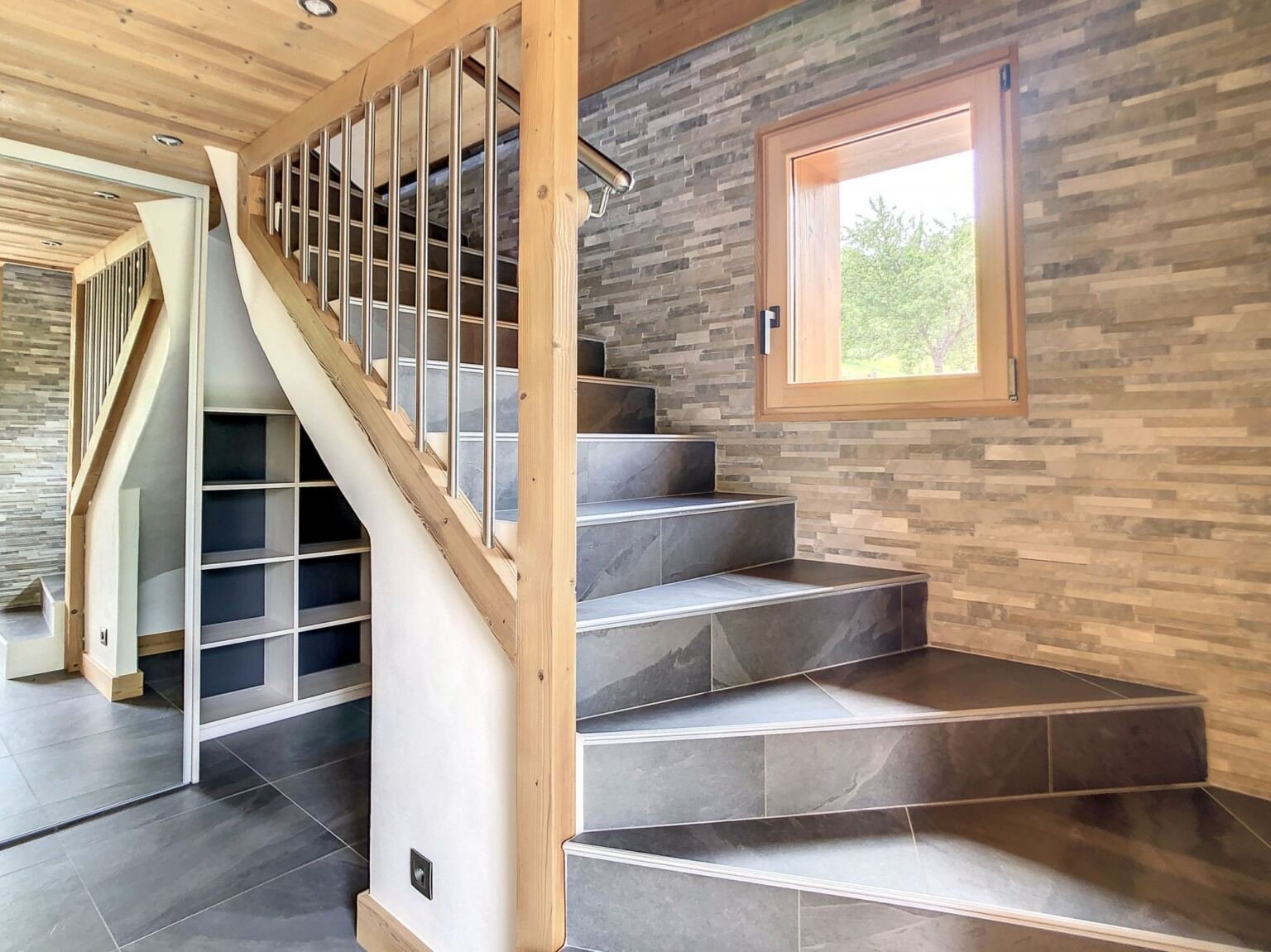 Brand-new chalet for rent in Combloux, facing Mont Blanc. - Photo 12