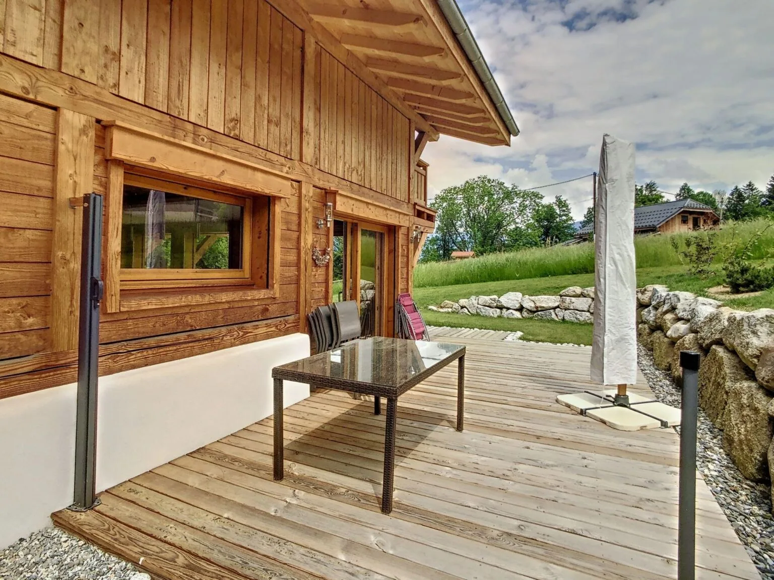 Brand-new chalet for rent in Combloux, facing Mont Blanc. - Photo 13