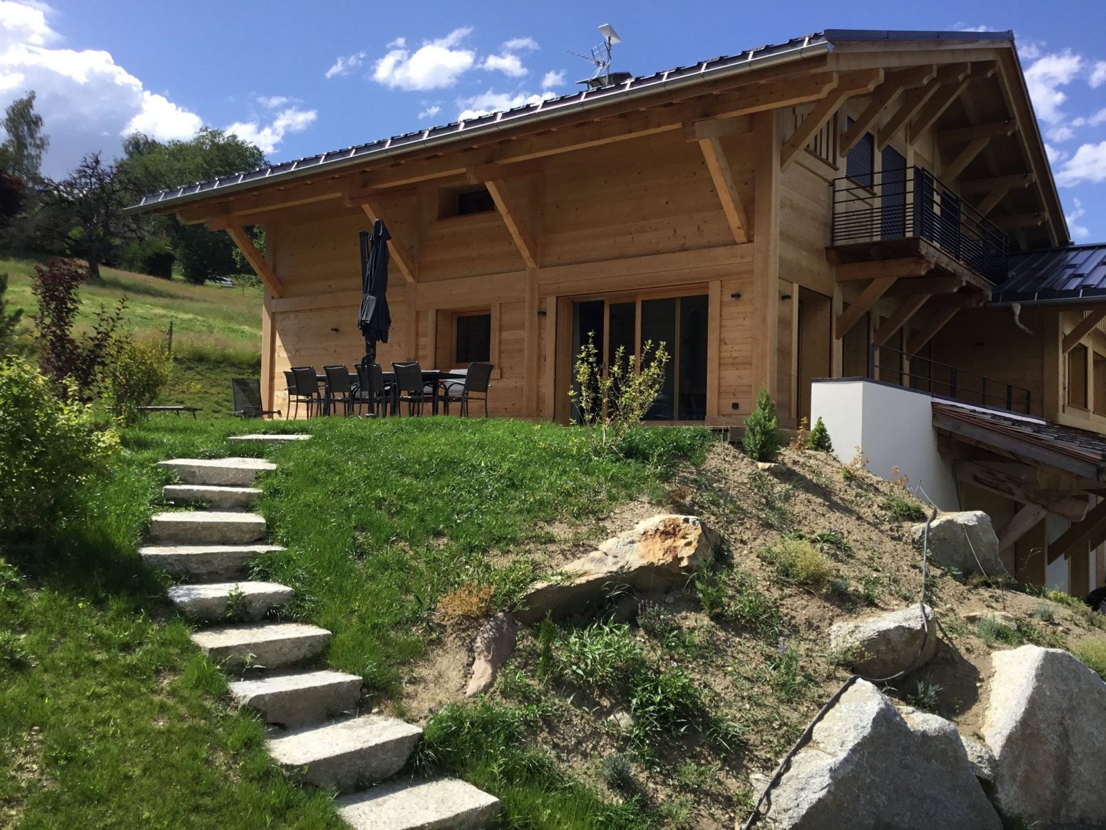 Magnificent brand-new chalet with a view for rent in Combloux, near the Princesse slopes. – Photo 1 Magnificent brand-new chalet with a view for rent in Combloux, near the Princesse slopes. - Photo 1