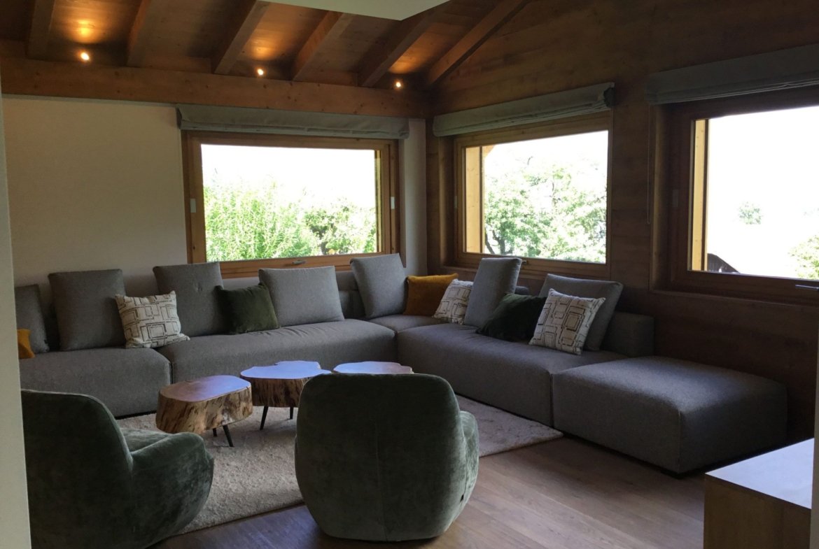 Magnificent brand-new chalet with a view for rent in Combloux, near the Princesse slopes. - Photo 3