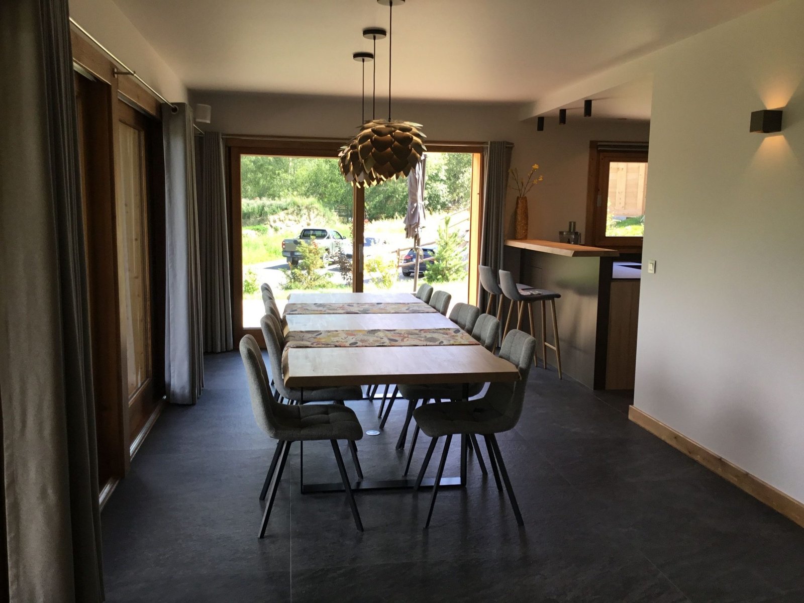 Magnificent brand-new chalet with a view for rent in Combloux, near the Princesse slopes. – Photo 5 Magnificent brand-new chalet with a view for rent in Combloux, near the Princesse slopes. - Photo 5