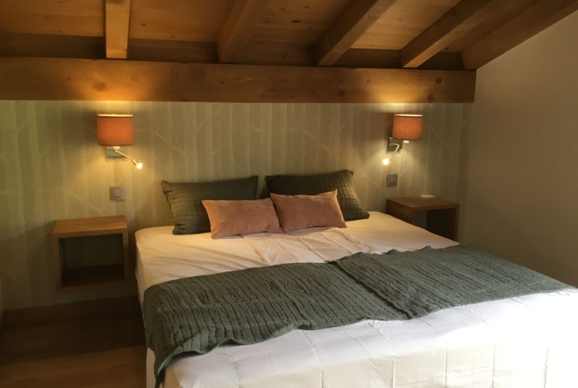 Magnificent brand-new chalet with a view for rent in Combloux, near the Princesse slopes. - Photo 9