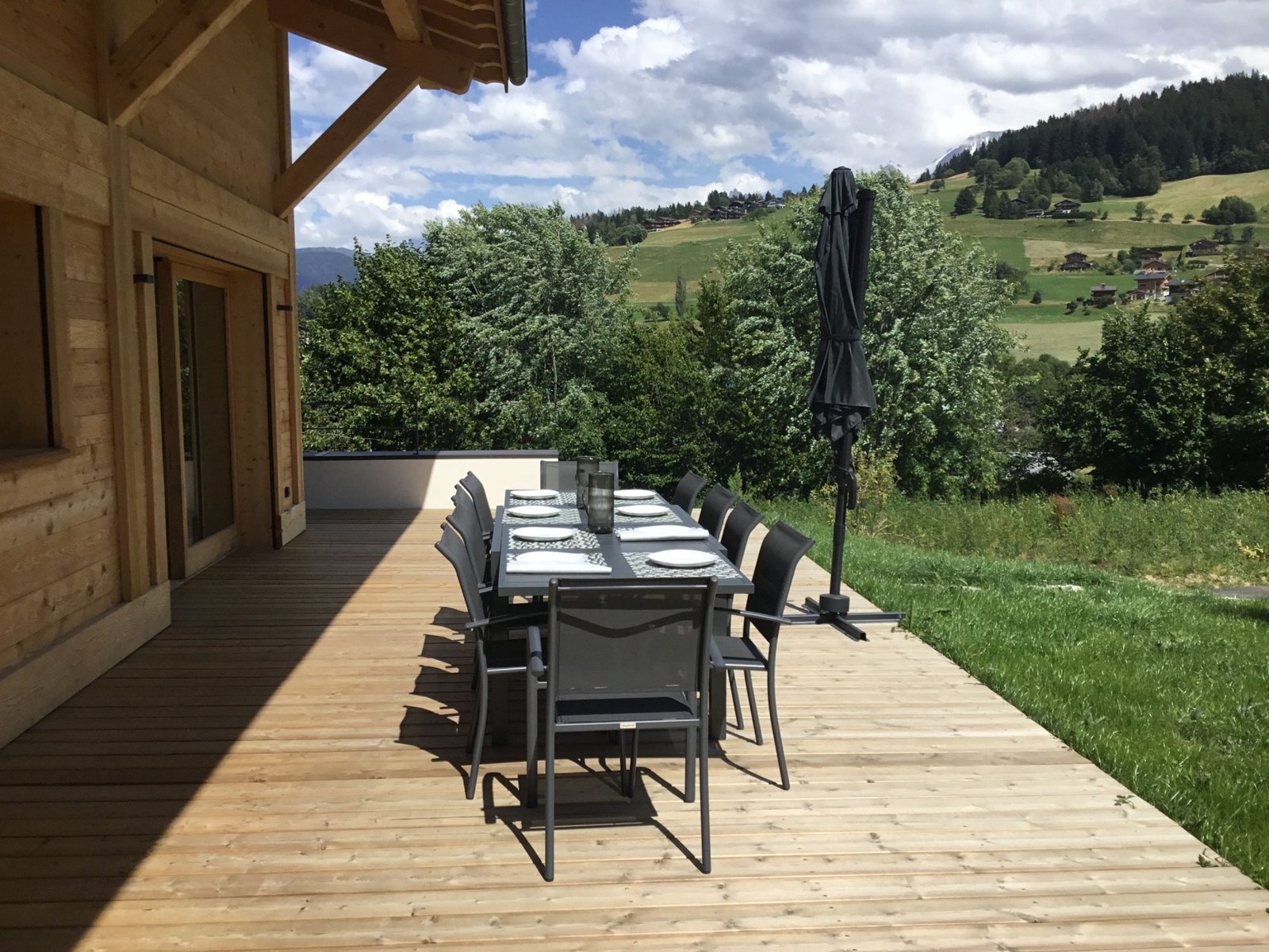 Magnificent brand-new chalet with a view for rent in Combloux, near the Princesse slopes. – Photo 17 Magnificent brand-new chalet with a view for rent in Combloux, near the Princesse slopes. - Photo 17