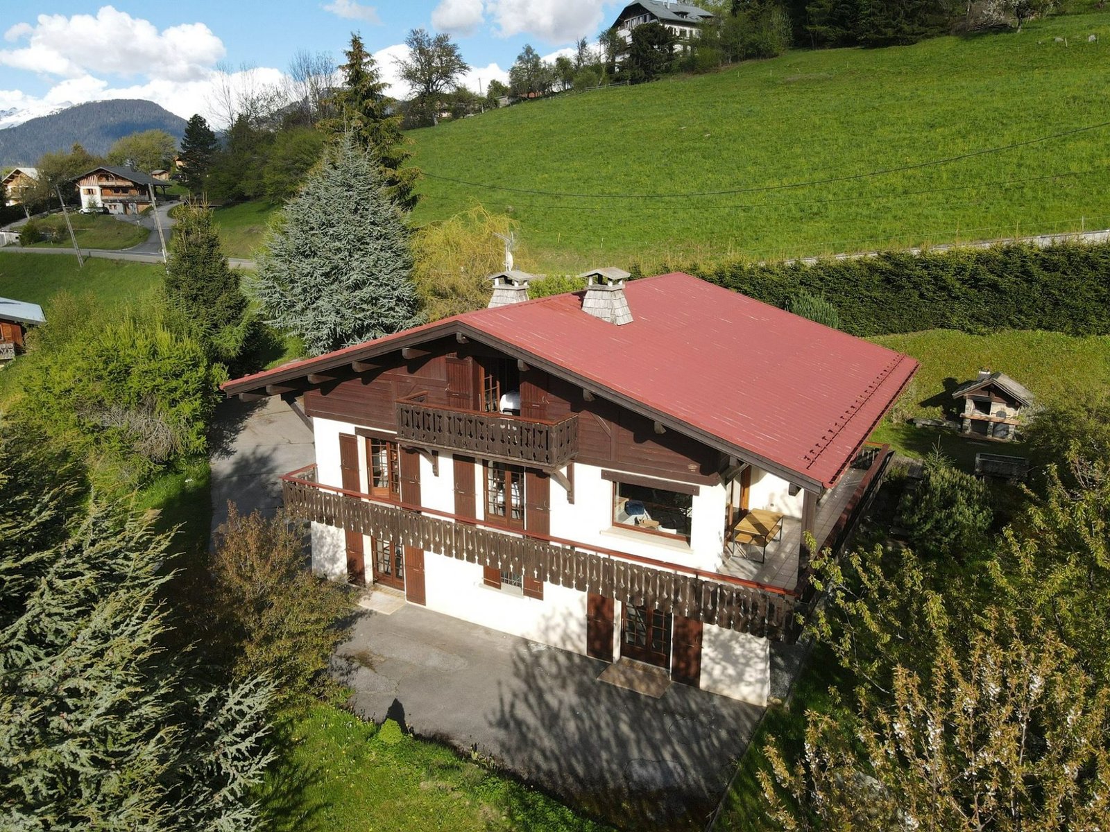 Large family chalet for 12 to 16 people, recently renovated, for rent in Combloux. – Photo 21 Large family chalet for 12 to 16 people, recently renovated, for rent in Combloux. - Photo 21