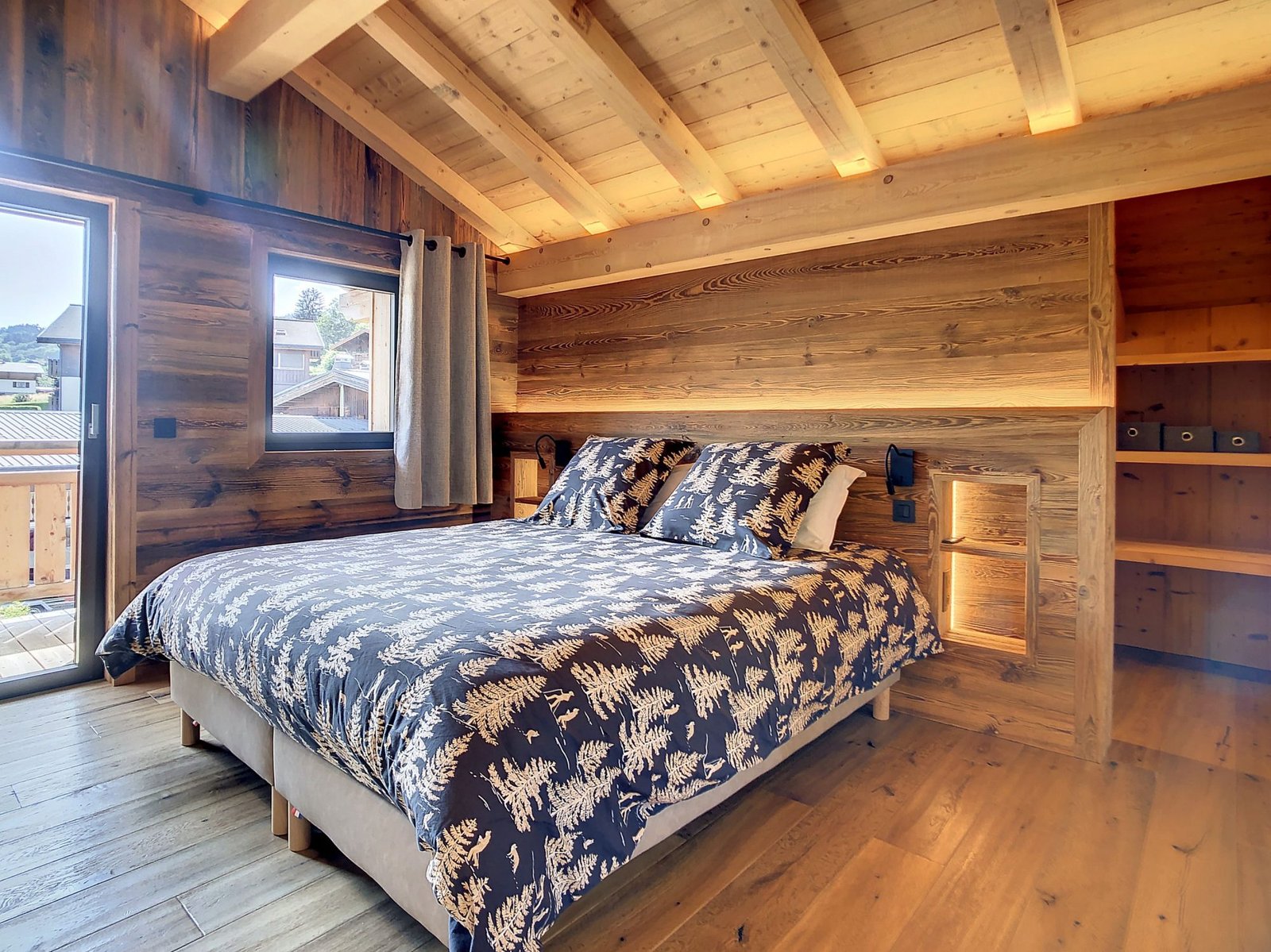 Brand-new, contemporary chalet for rent in Demi-Quartier, 3 minutes’ drive from the Princesse slopes. – Photo 15 Brand-new, contemporary chalet for rent in Demi-Quartier, 3 minutes' drive from the Princesse slopes. - Photo 15