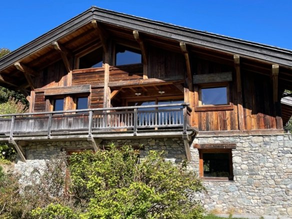 Chalet with a lovely garden for rent, 5 minutes' drive from the centre of Megève. - Photo 1