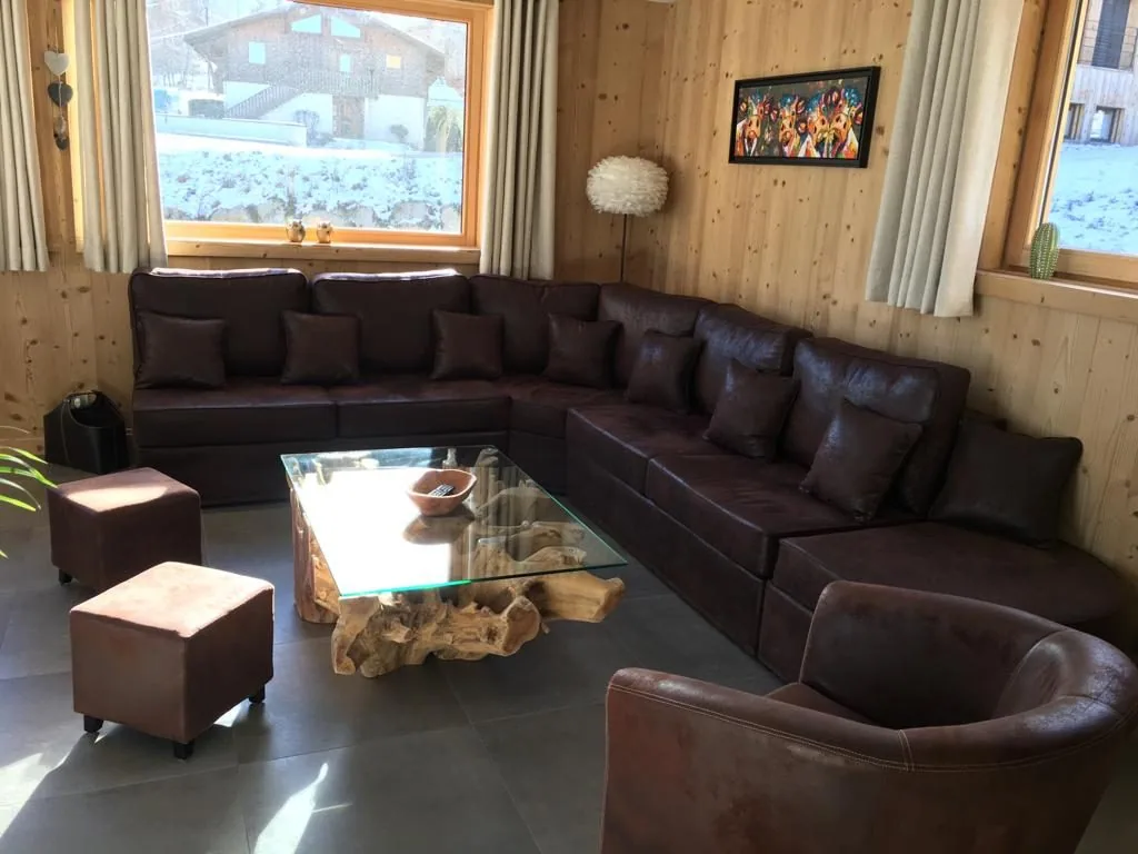 Brand-new chalet for rent near the centre of Combloux, with a shuttle to the slopes. - Photo 2
