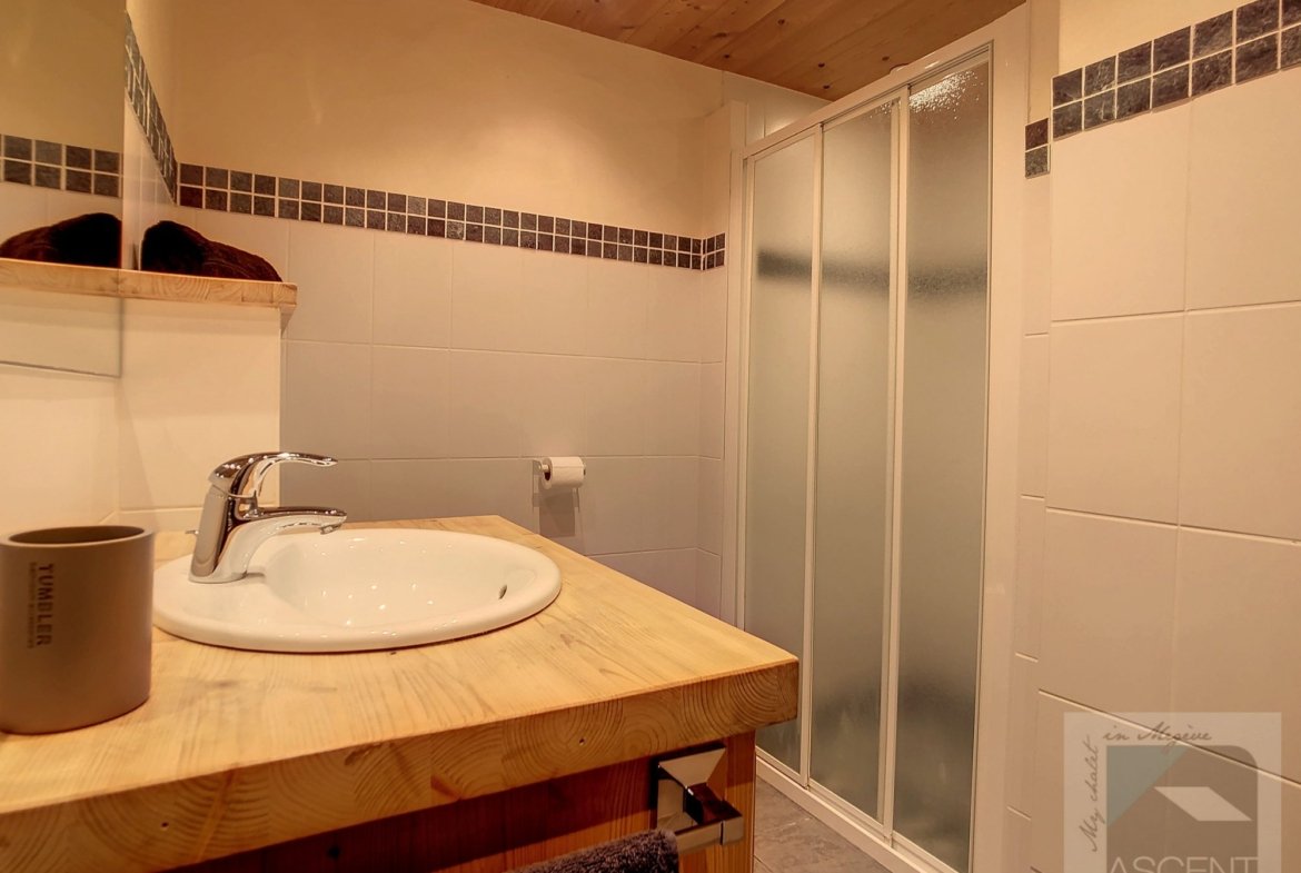 Savoyard mazot for rent in Megève, at Mont d'Arbois. - Photo 7