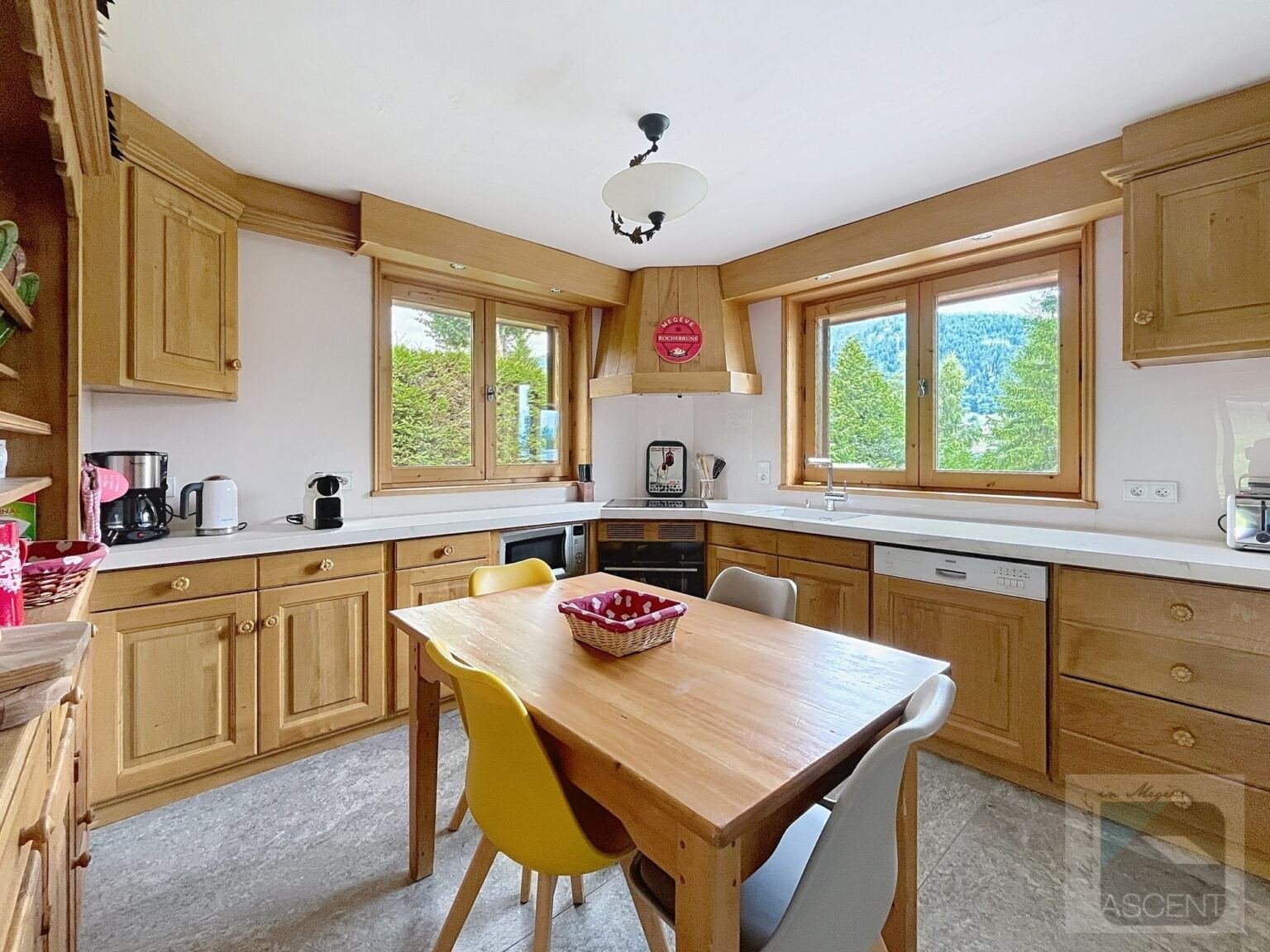 Chalet near a free shuttle stop for rent in Rochebrune, Megève. - Photo 5