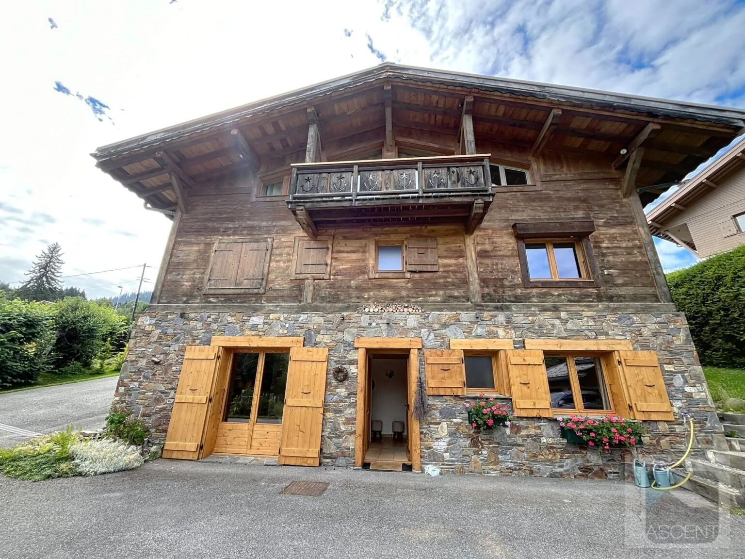 Chalet near a free shuttle stop for rent in Rochebrune, Megève. - Photo 25