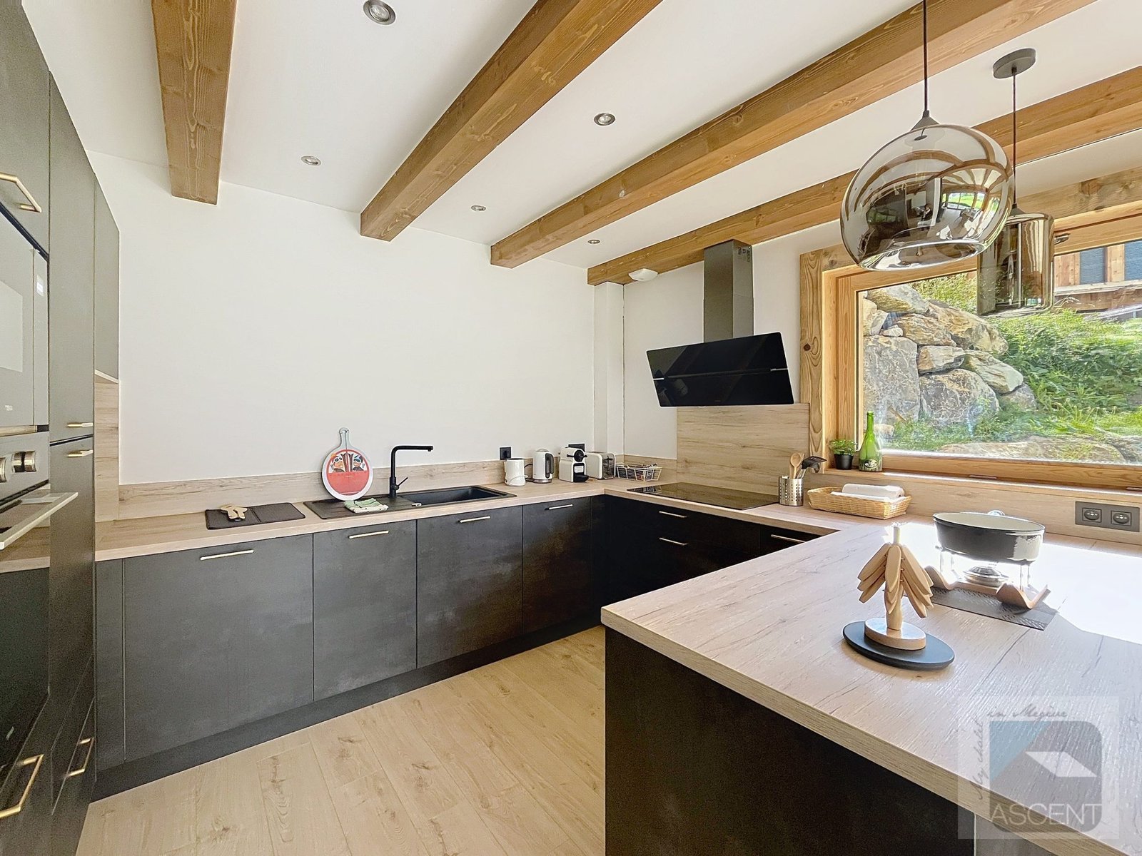 Brand-new chalet for rent on the Rochebrune ski slopes. – Photo 6 Brand-new chalet for rent on the Rochebrune ski slopes. - Photo 6