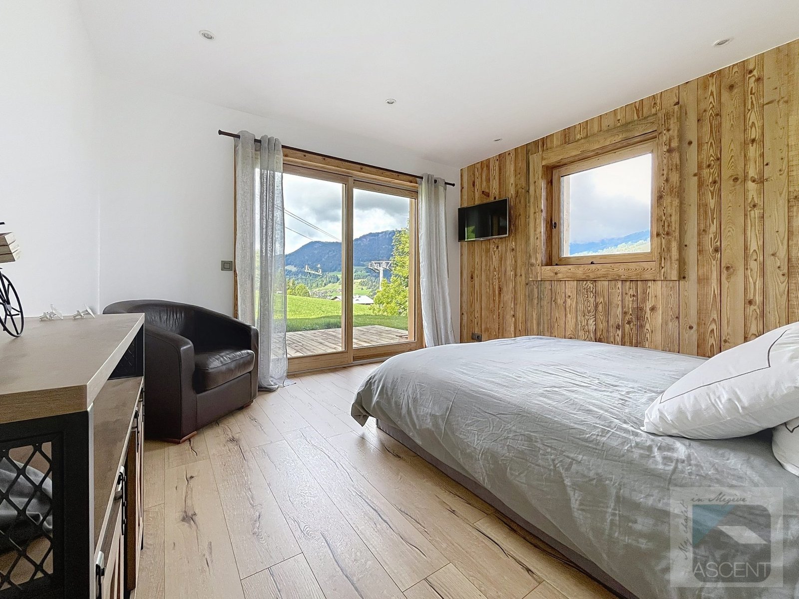 Brand-new chalet for rent on the Rochebrune ski slopes. – Photo 11 Brand-new chalet for rent on the Rochebrune ski slopes. - Photo 11