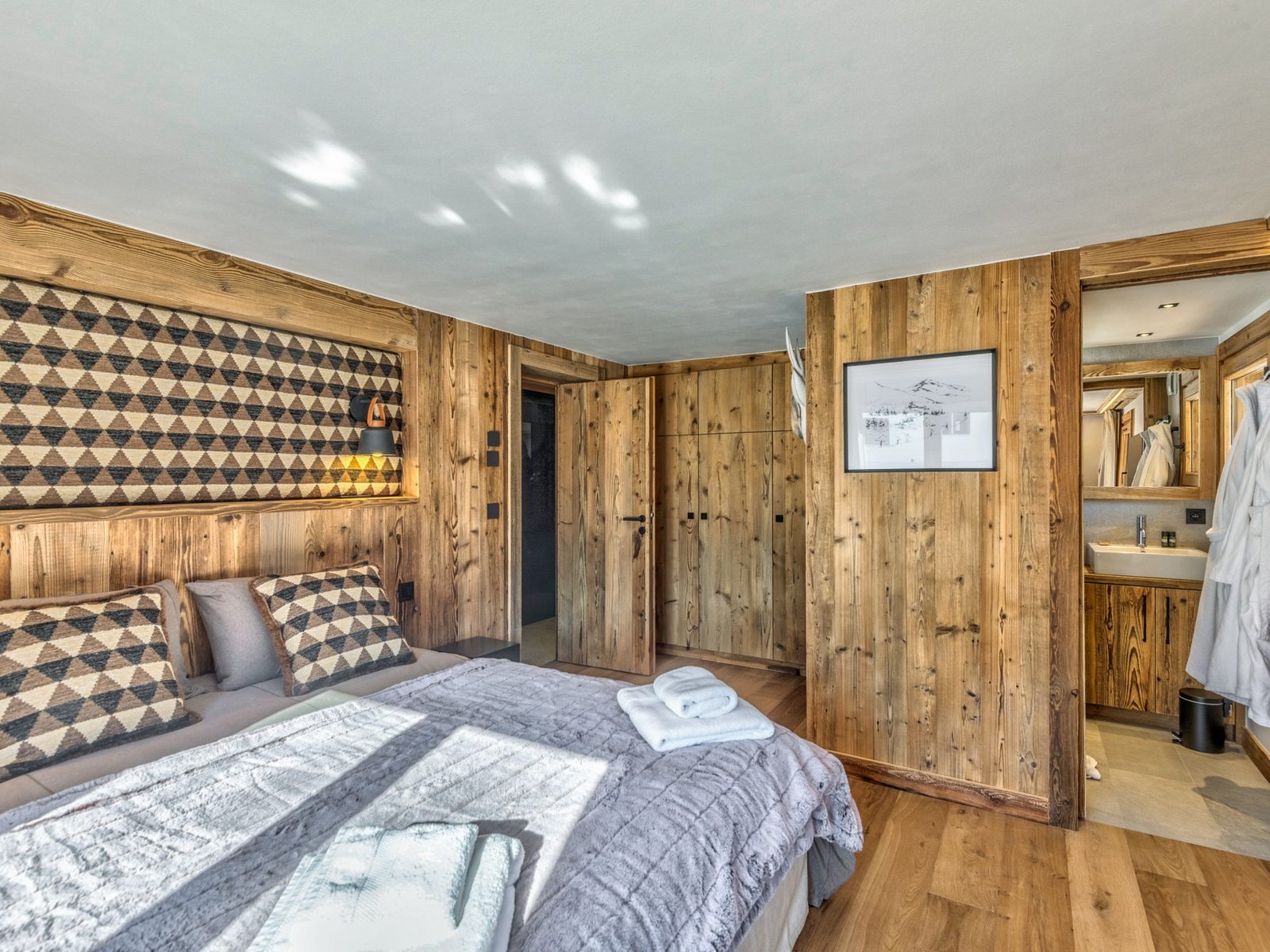 Brand-new chalet for rent at Le Jaillet in Megève. – Photo 11 Brand-new chalet for rent at Le Jaillet in Megève. - Photo 11