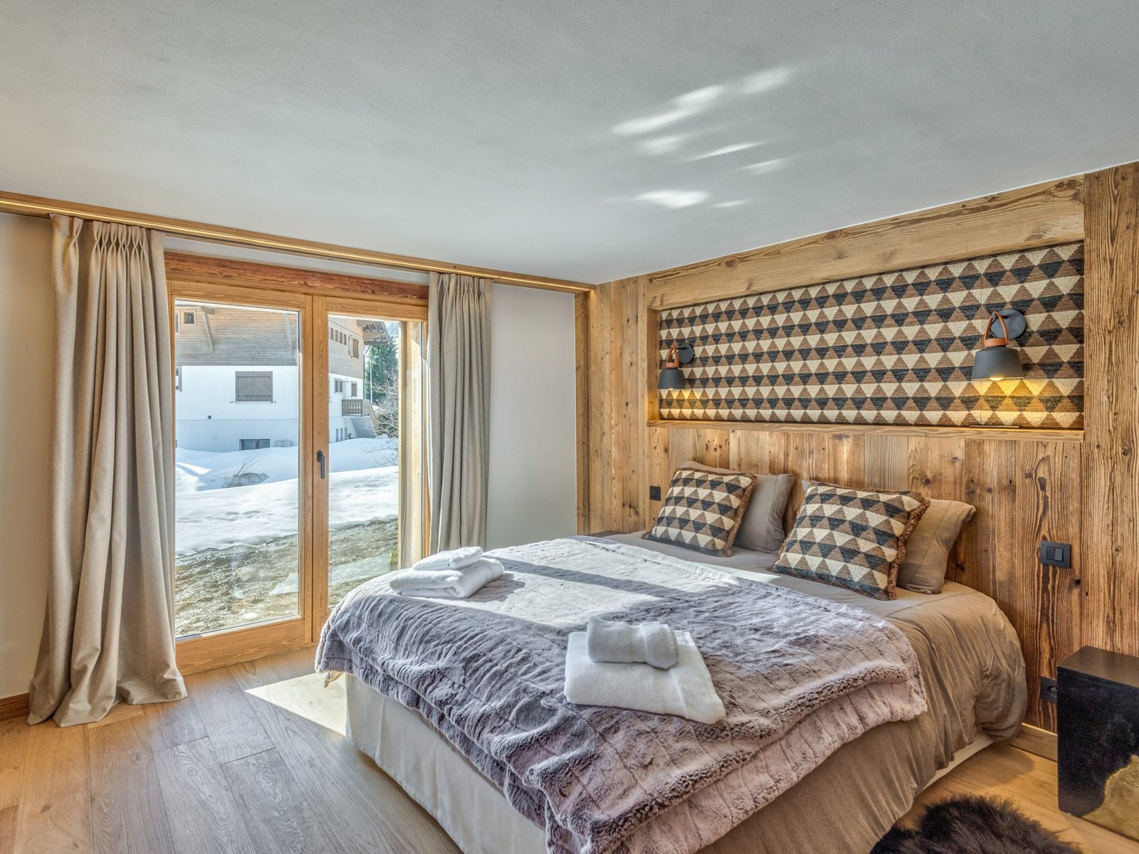 Brand-new chalet for rent at Le Jaillet in Megève. – Photo 16 Brand-new chalet for rent at Le Jaillet in Megève. - Photo 16