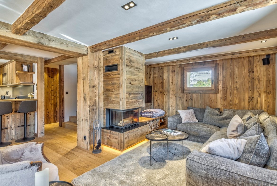 Brand-new chalet for rent at Le Jaillet in Megève. - Photo 3
