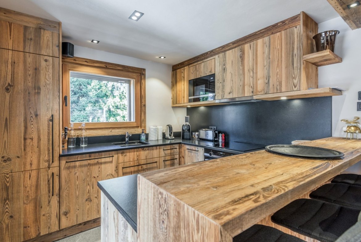 Brand-new chalet for rent at Le Jaillet in Megève. - Photo 10