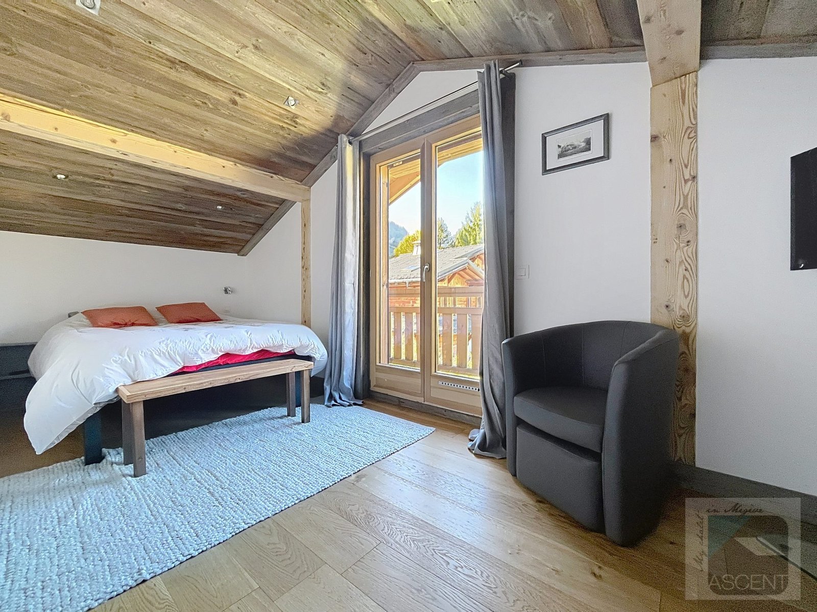 Charming chalet for rent near the Rochebrune ski slopes. – Photo 6 Charming chalet for rent near the Rochebrune ski slopes. - Photo 6