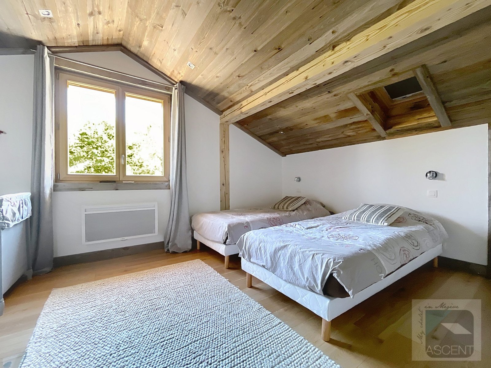 Charming chalet for rent near the Rochebrune ski slopes. – Photo 7 Charming chalet for rent near the Rochebrune ski slopes. - Photo 7